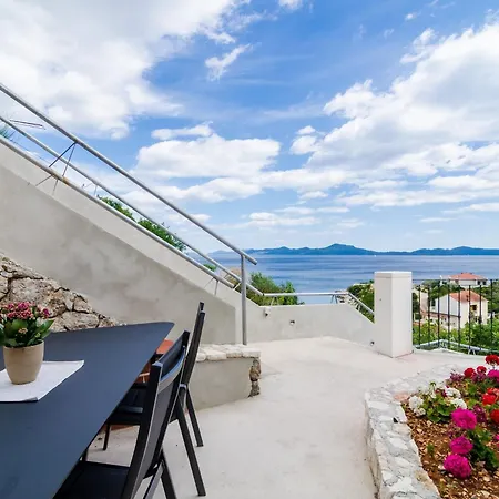 Quiet Seaview Dubrovnik Region - Three Bedroom With Terrace And Swimming Pool Zaton Doli