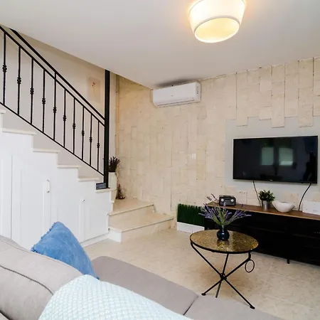 Villa 3 Bedroom With Terrace And Pool Zaton Doli