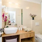 Вилла Quiet Seaview Dubrovnik Region - Three Bedroom With Terrace And Swimming Pool Zaton Doli