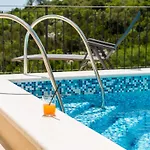 Quiet Seaview Dubrovnik Region - Three Bedroom With Terrace And Swimming Pool Zaton Doli