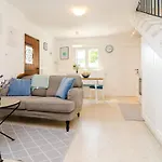 Вилла Quiet Seaview Dubrovnik Region - Three Bedroom With Terrace And Swimming Pool
