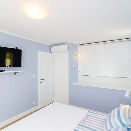 Villa Sofija - Three Bedroom With Terrace And Swimming Pool