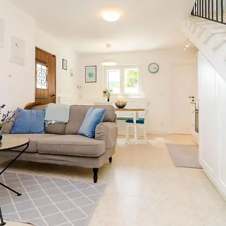 וילה 3 Bedroom With Terrace And Pool