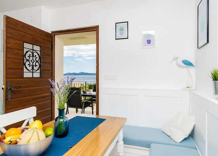 3 Bedroom With Terrace And Pool